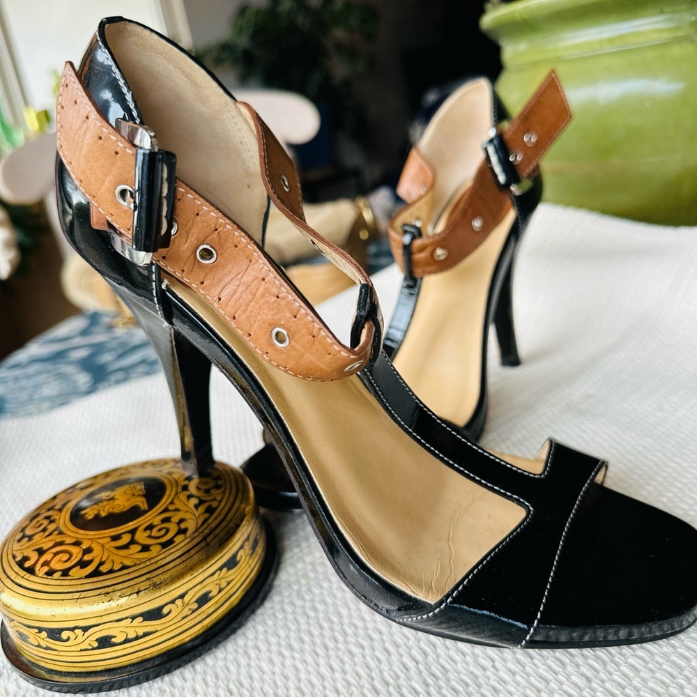 Cole Haan patent leather t-strap 4” heels NikeAir soles